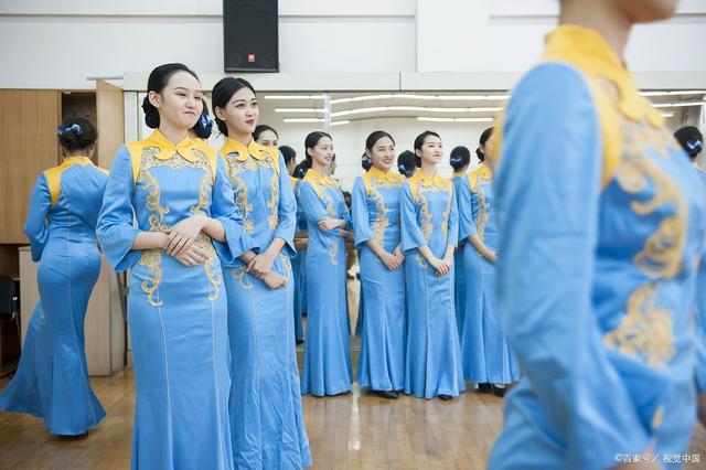厦门开业庆典礼仪团队 专业摄影摄像服务，为您的庆典锦上添花